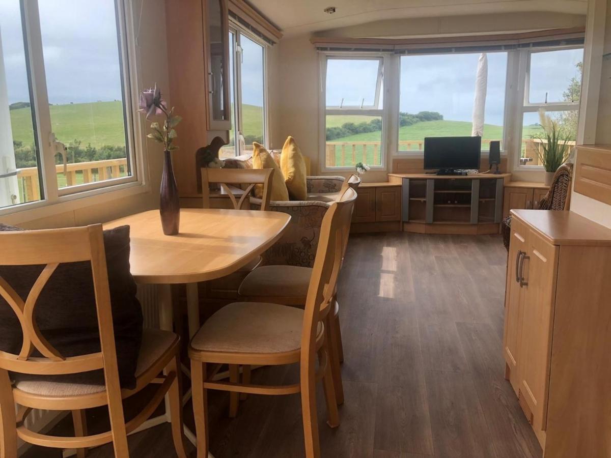 Llanfachraeth Captivating 2-Bed Static Caravan In Holyhead מראה חיצוני תמונה