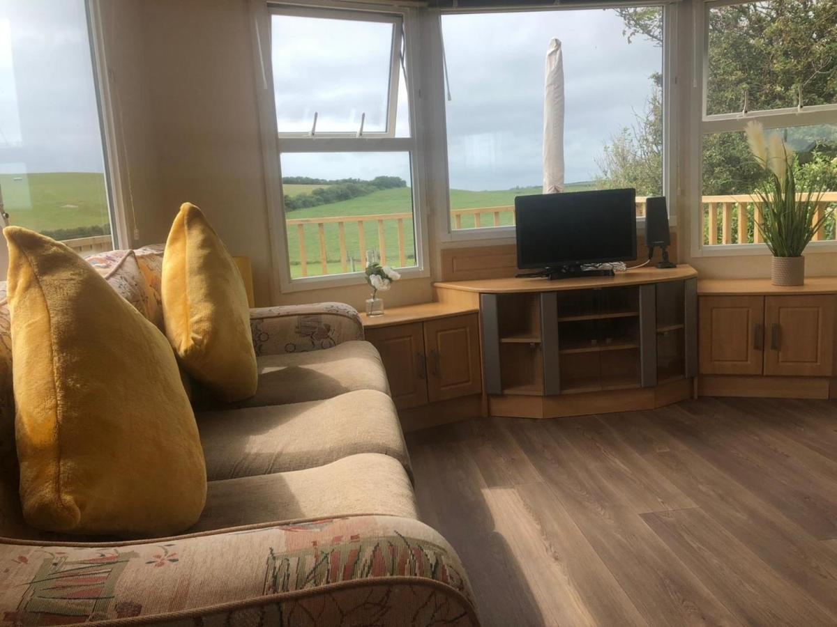 Llanfachraeth Captivating 2-Bed Static Caravan In Holyhead מראה חיצוני תמונה